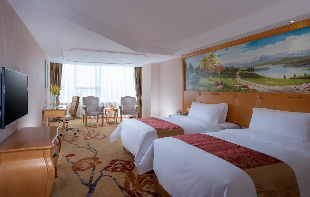 Vienna Hotel Shanghai Pudong Lujiazui Jinqiao ภายนอก รูปภาพ