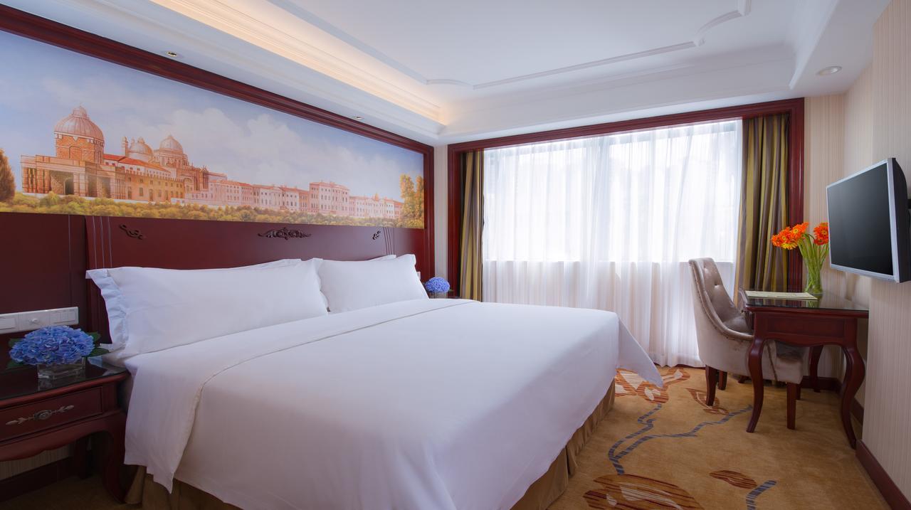 Vienna Hotel Shanghai Pudong Lujiazui Jinqiao ภายนอก รูปภาพ